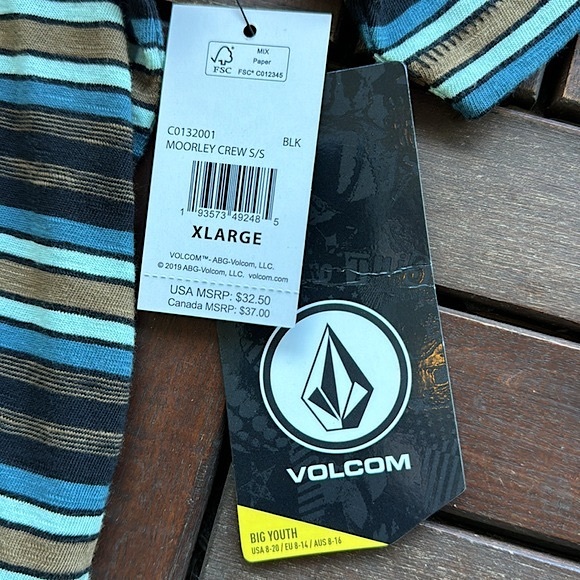 ⚡️NWT⚡️ Volcom Modern Fit Striped Cotton T-Shirt - Boys XL - Picture 3 of 4